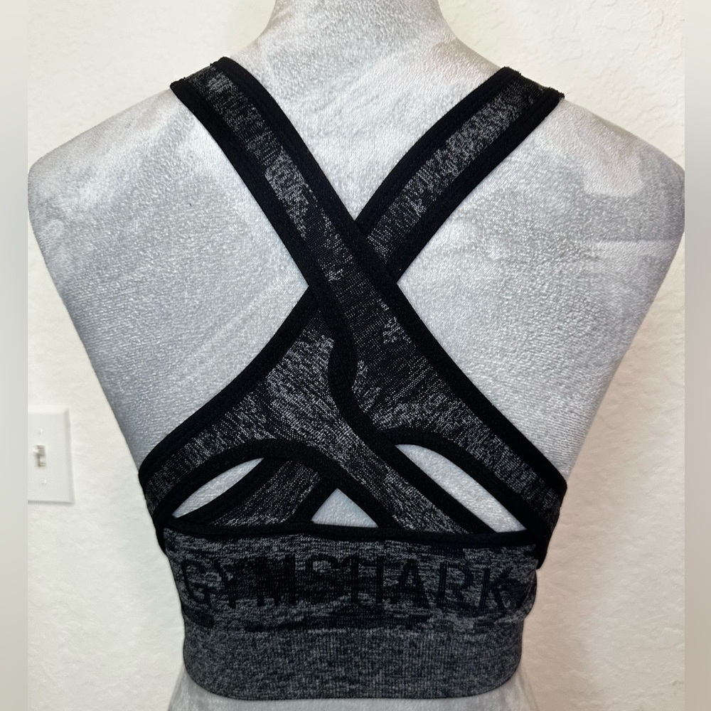 Gymshark Seamless Sports Bra Small Black Gray Marl Cross Back Athletic Bra